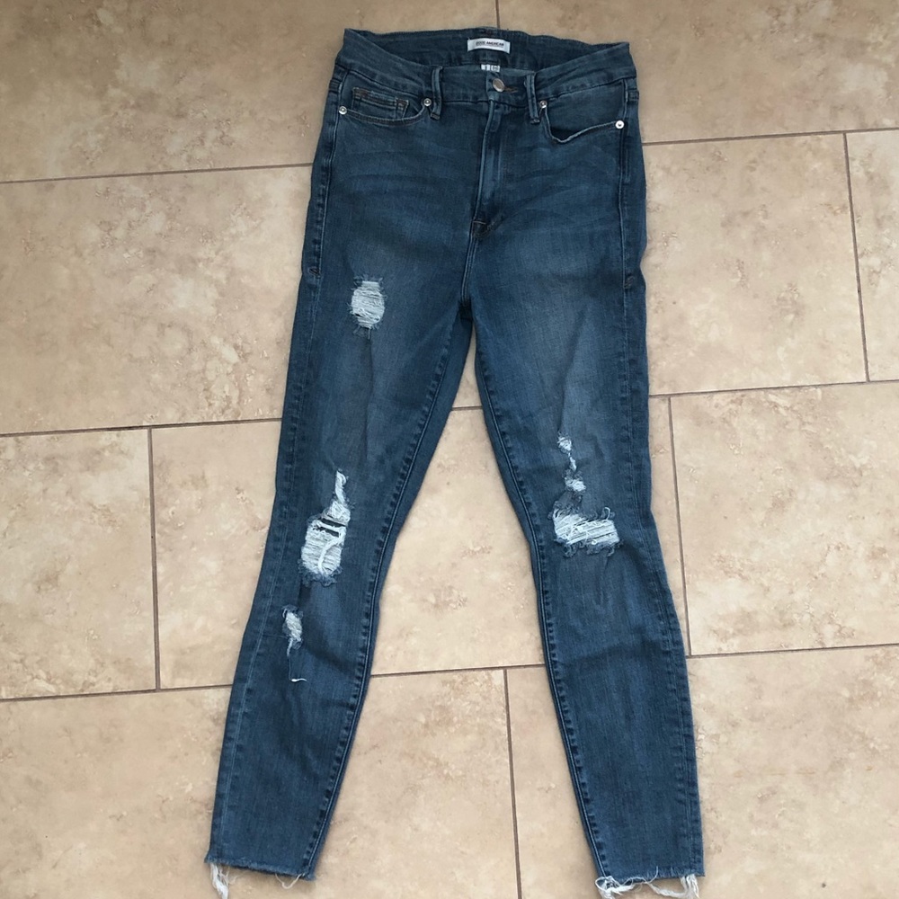 GOOD AMERICAN “GOOD WAIST” HIGH WAIST JEANS